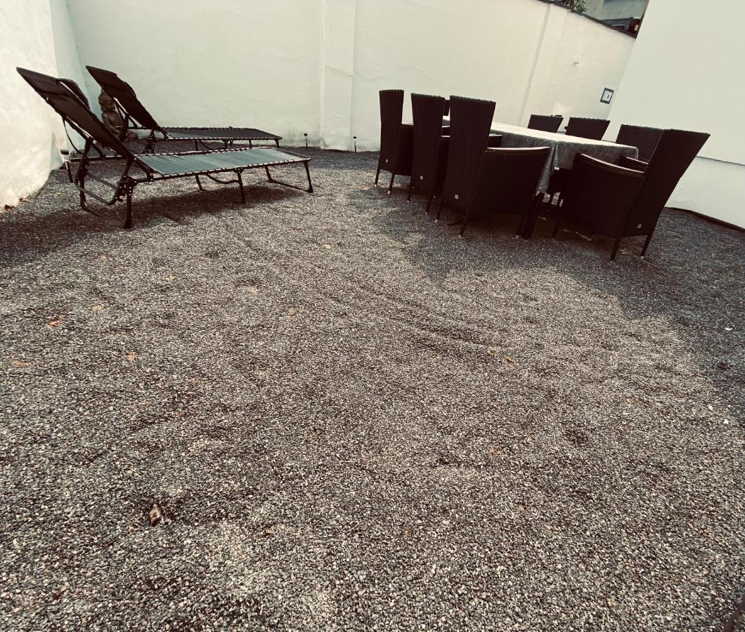 Traumhaftes 1-Zi Apartment Mit Gartennutzung Naehe Krefeld Hbf Esterno foto