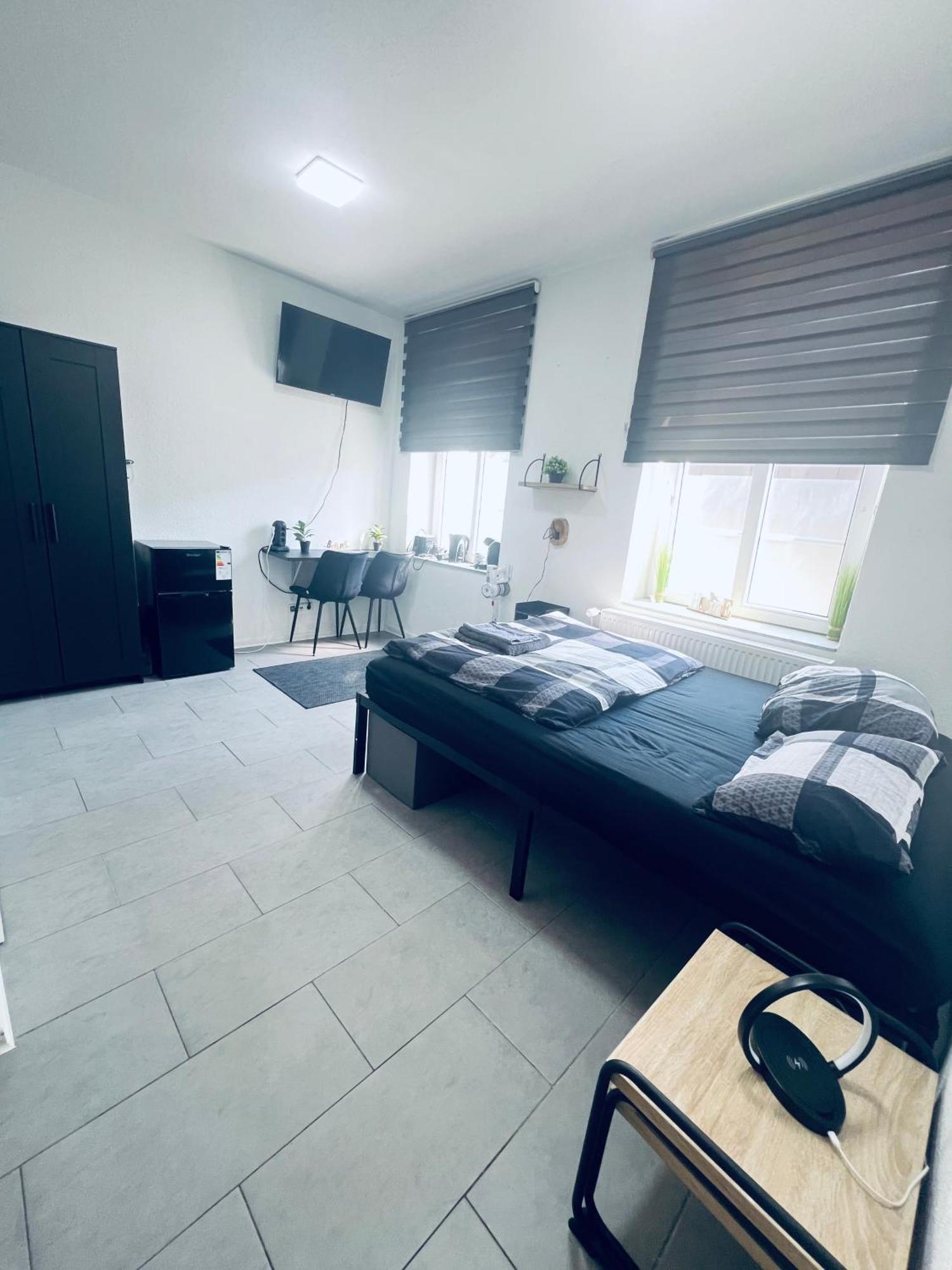 Traumhaftes 1-Zi Apartment Mit Gartennutzung Naehe Krefeld Hbf Esterno foto