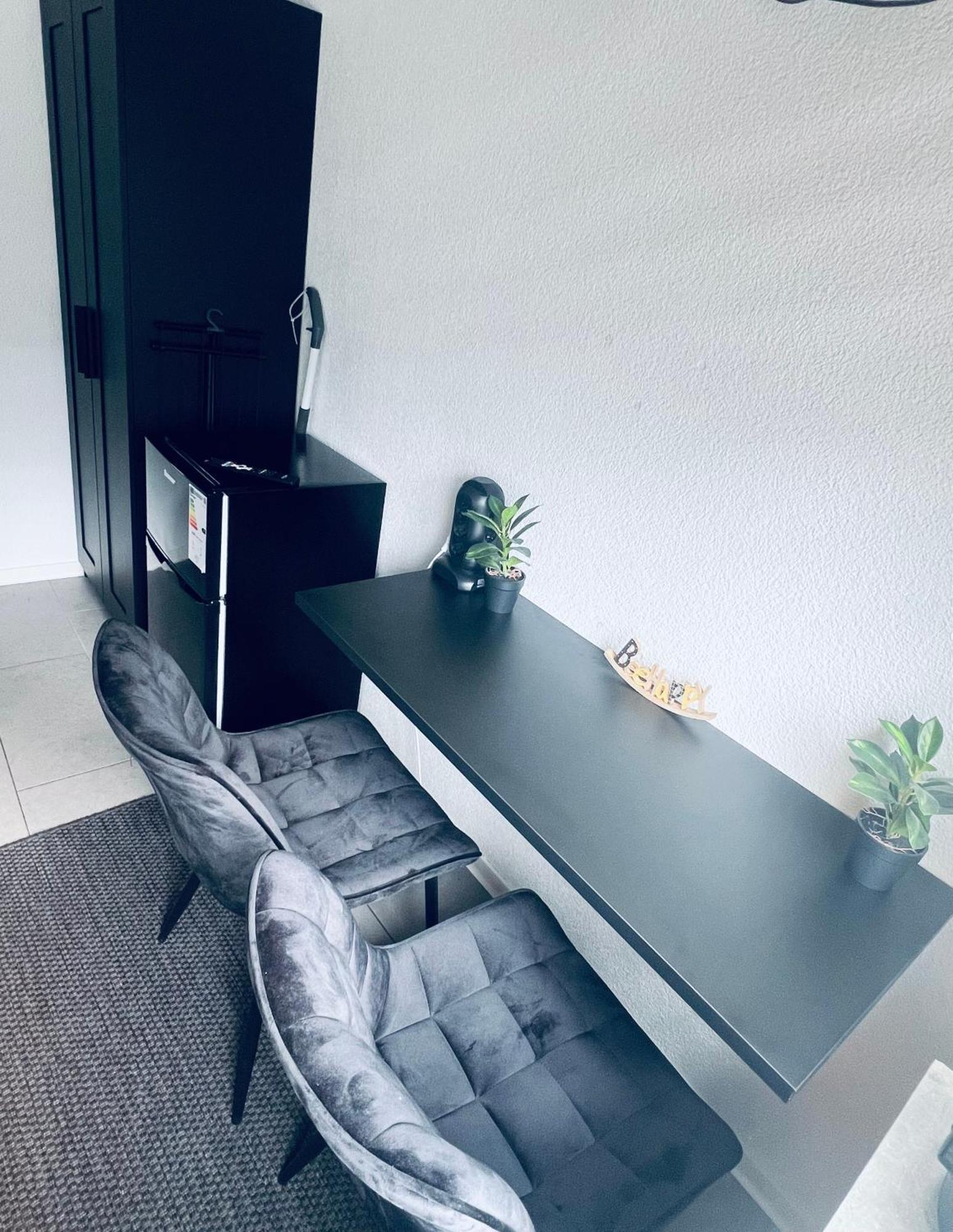 Traumhaftes 1-Zi Apartment Mit Gartennutzung Naehe Krefeld Hbf Esterno foto